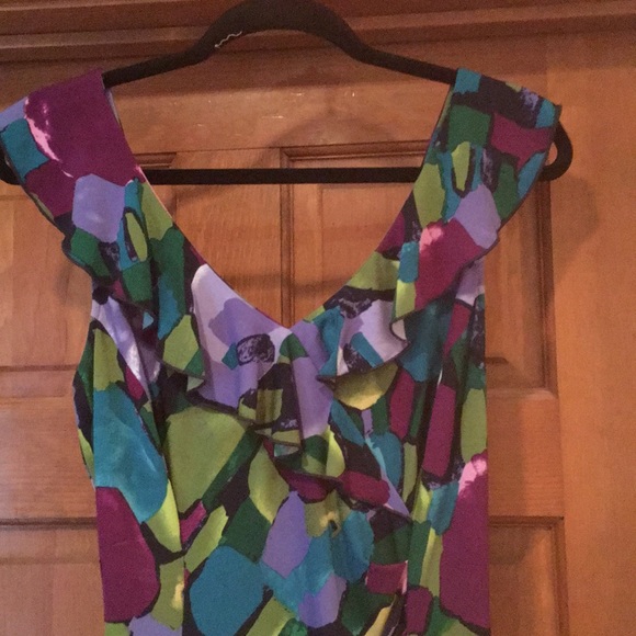 Gorgeous Dress - Picture 2 of 4